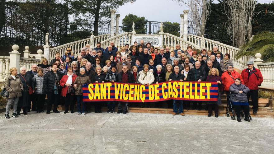 La Penya Blaugrana de Sant Vicenç de Castellet celebra la seva tradicional calçotada         