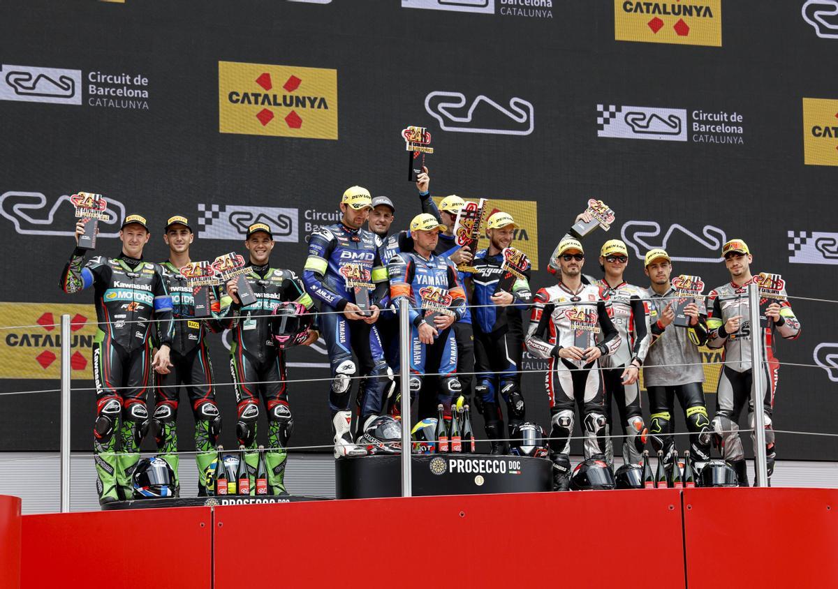 Podis per a una de les motos de l'equip Basomba i David Checa en les seves categories a les 24 Hores