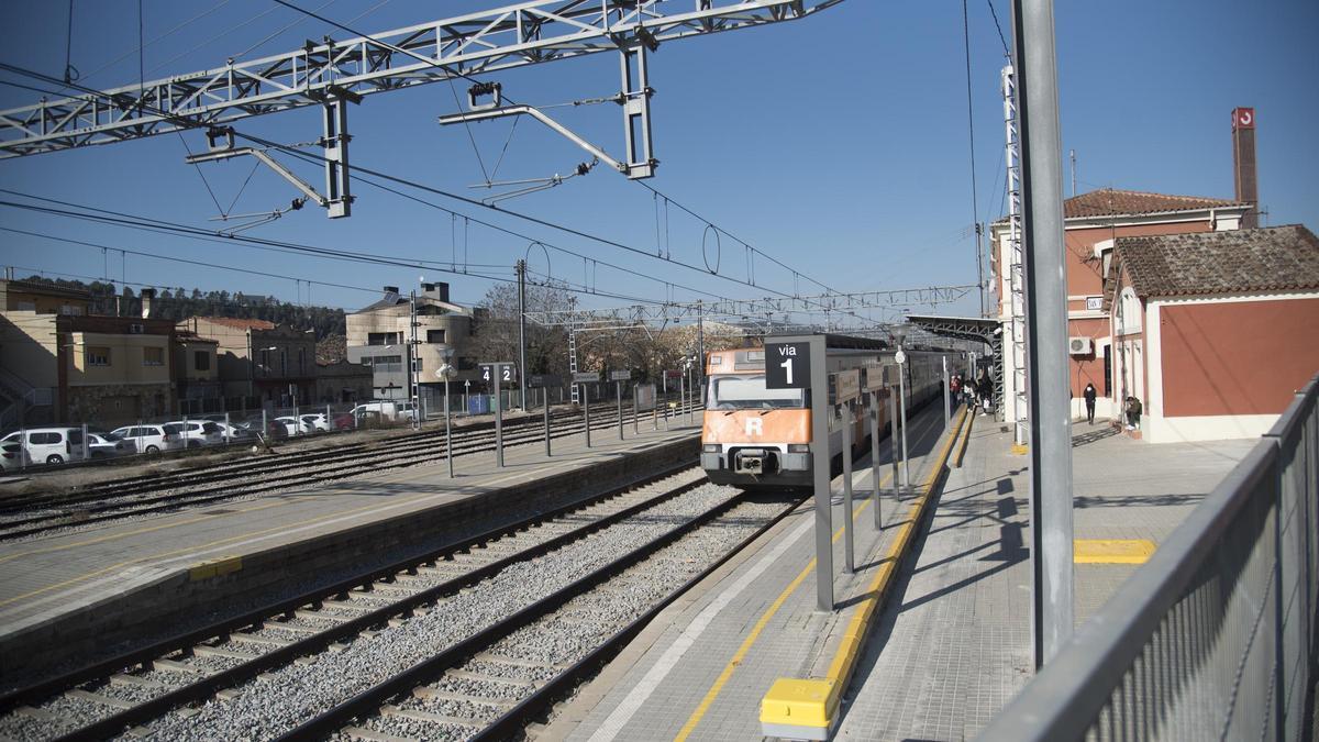 Adif assegura que el projecte de reforma de l’estació de Sant Vicenç va endavant