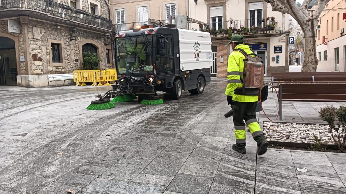 Sant Vicenç incorpora l’ús d’aigua freàtica a la neteja de l’espai públic