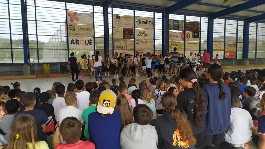 Trobada de música comunitària de les escoles de primària de Sant Vicenç de Castellet